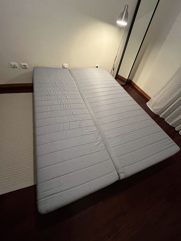 Sofa-cama c/ baú IKEA
