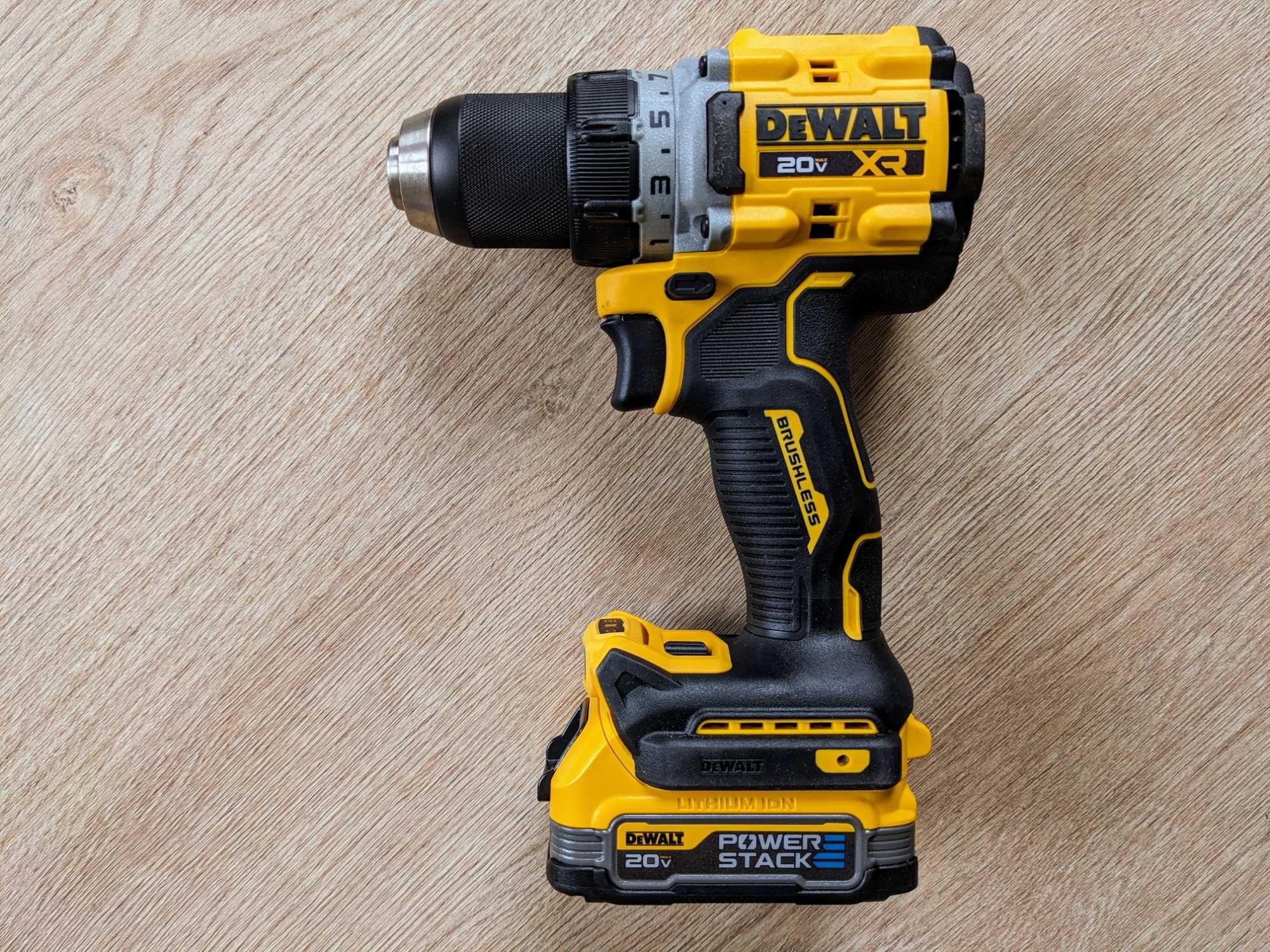 DeWALT DCD800E1 20V безщітковий шуруповерт 20v PowerStack