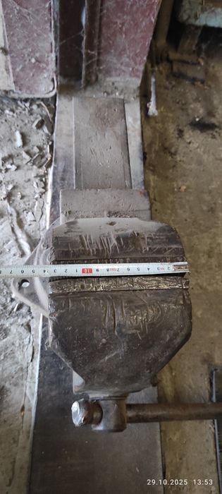 Тиски большие Б/У