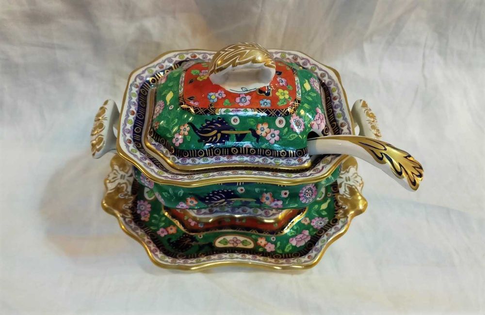 Terrina Inglesa Apresentador Concha