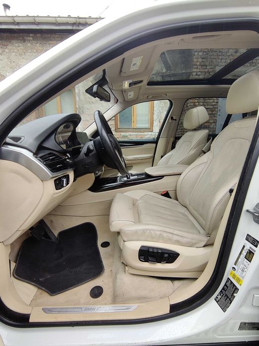 Розбірка BMW X5 F15 шрот запчастини розборка БМВ Х5 Ф15