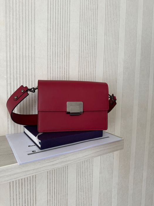 Шкіряна сумка , абсолютно нова