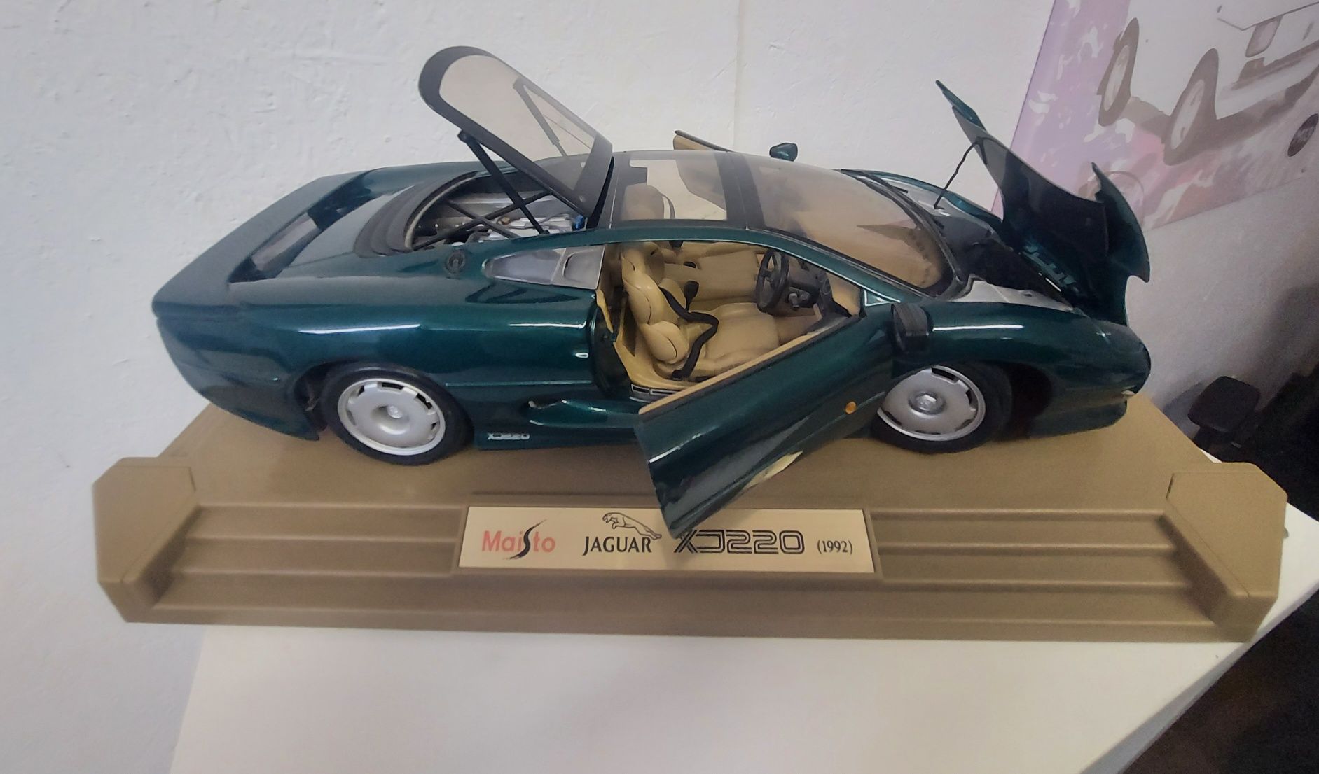 Licencja Jaguar xj220 Piękny Duży Model Samochodu 1:12 Okazja