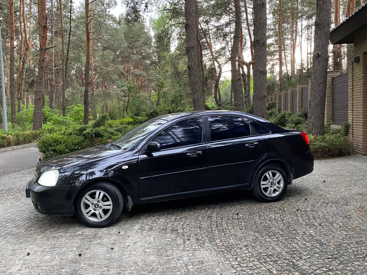 Шевролет лаччети 1.8 автомат газ климат