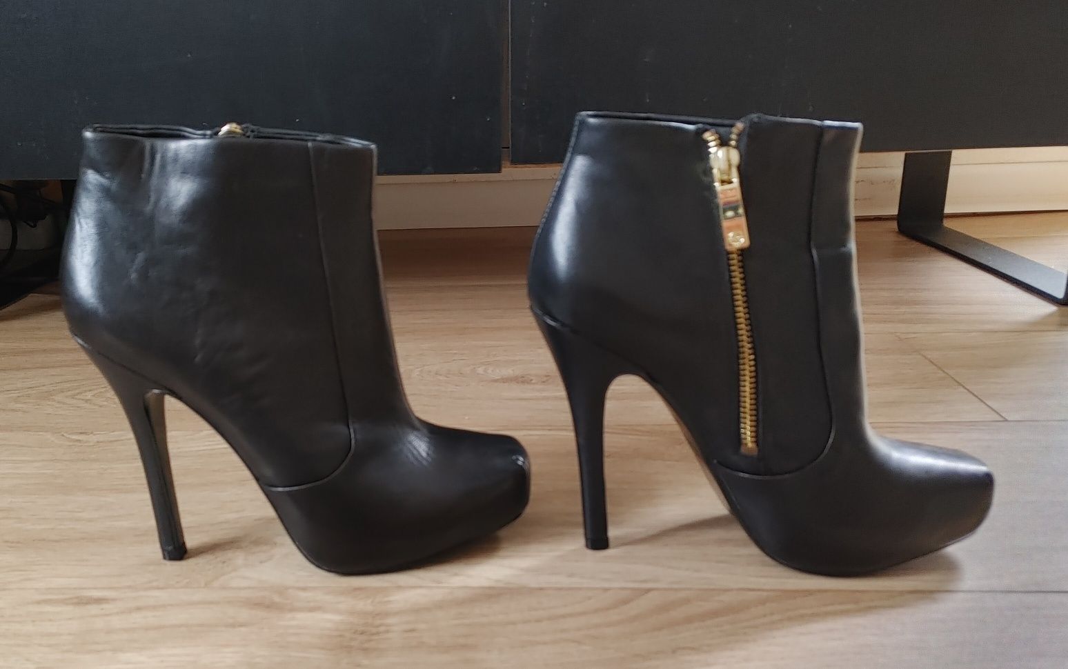 Buty House of Harlow 1960 rozm. 35.5