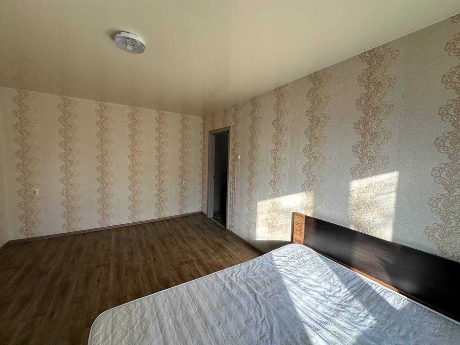 Квартира на Виставці з ремонтом, все залишають