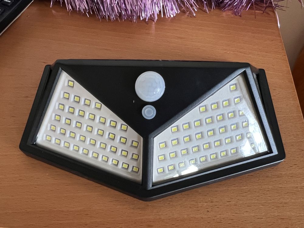 Foco solar led NOVO