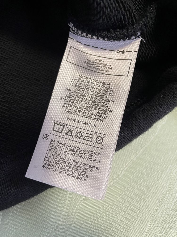 Джемпер укороченое худи adidas
