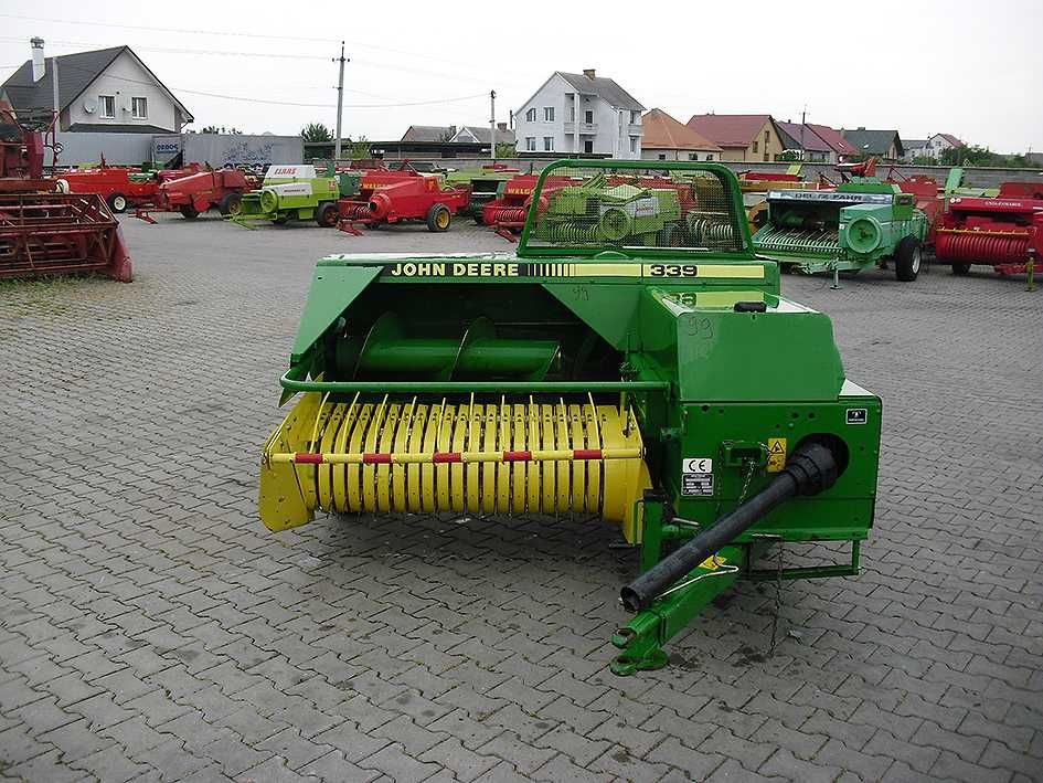 Пресс подборщик John Deere 339 (Тюкопрес, Прес підбирач)