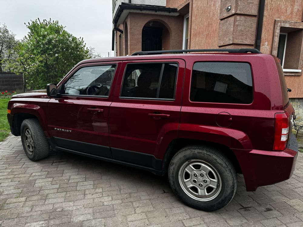 Продам авто Jeep patriot 2016