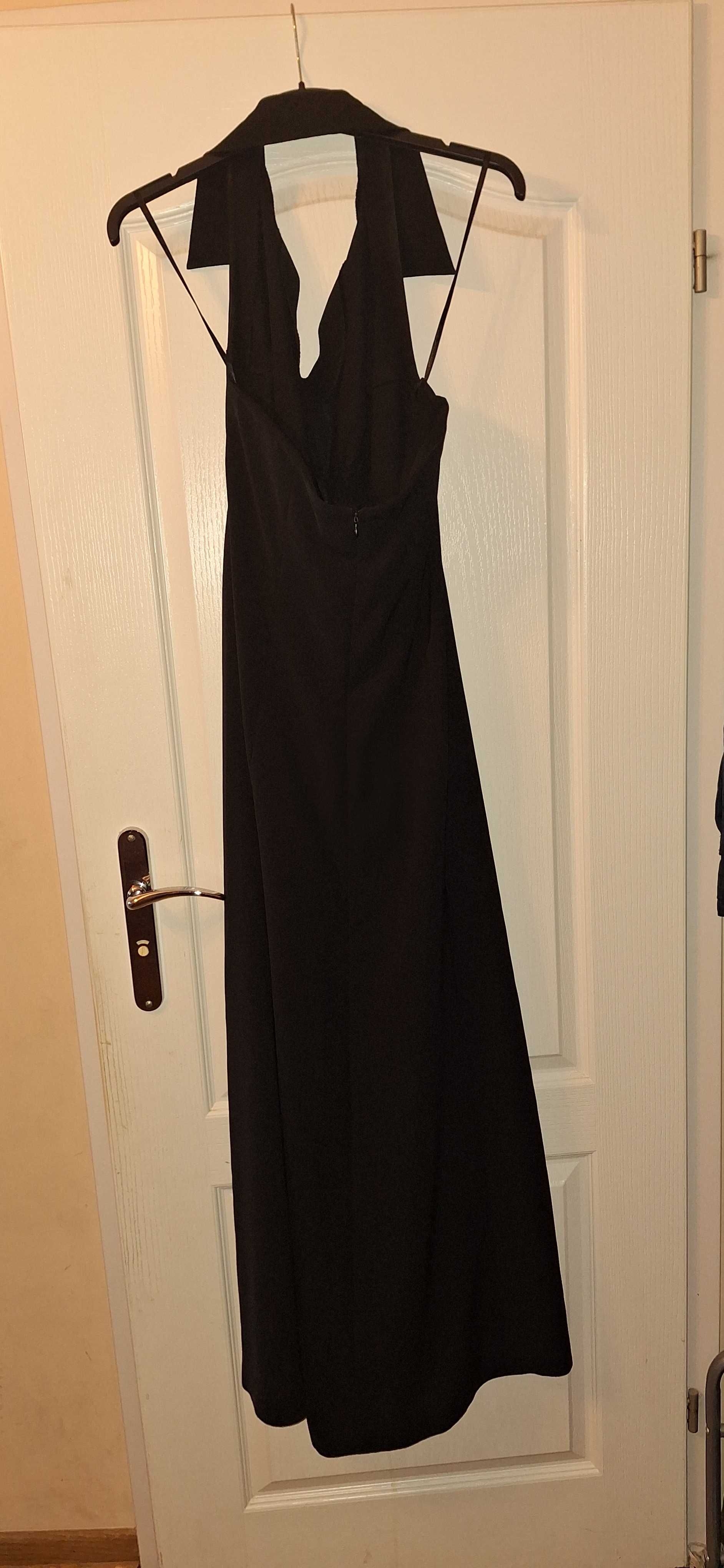 Czarna suknia balowa, na stódniówkę