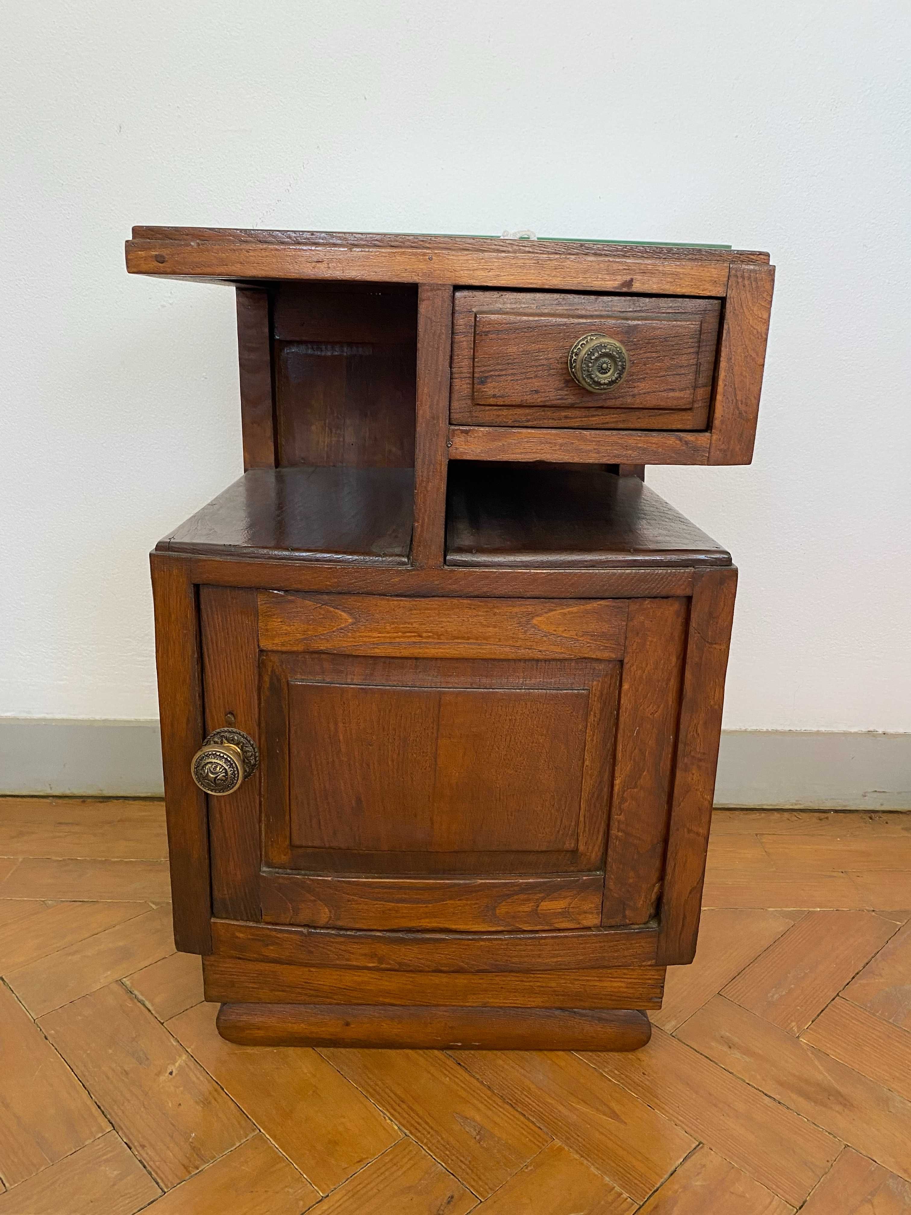 Mesinha de Cabeceira em madeira rústica