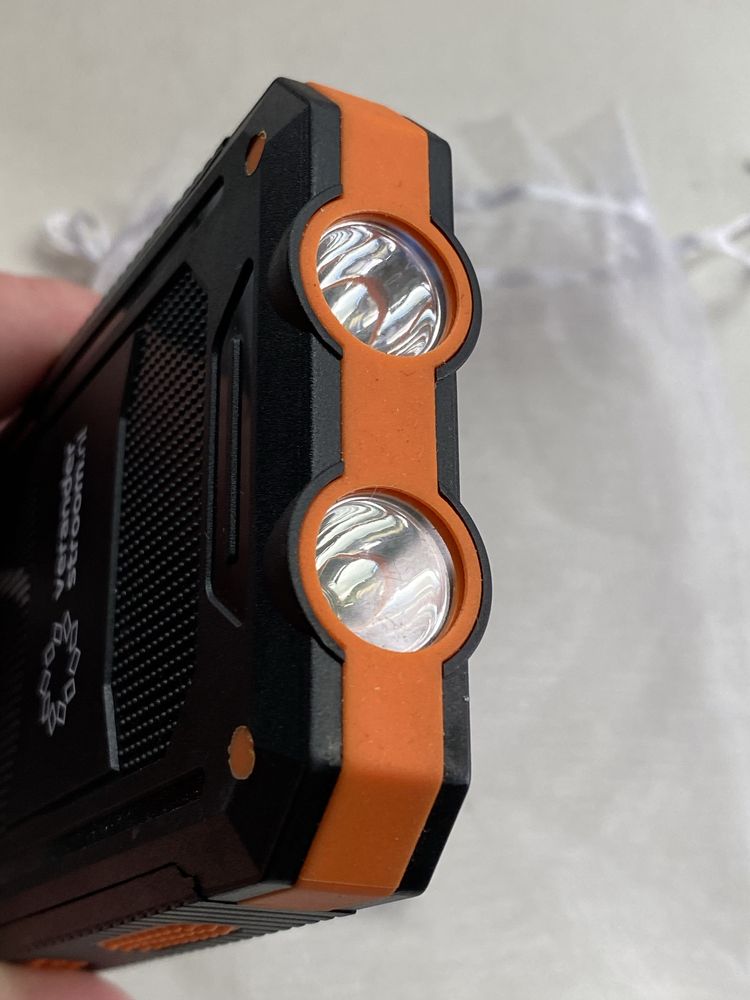 Повербанк на солнечной батареи 20000mAh «Новый»