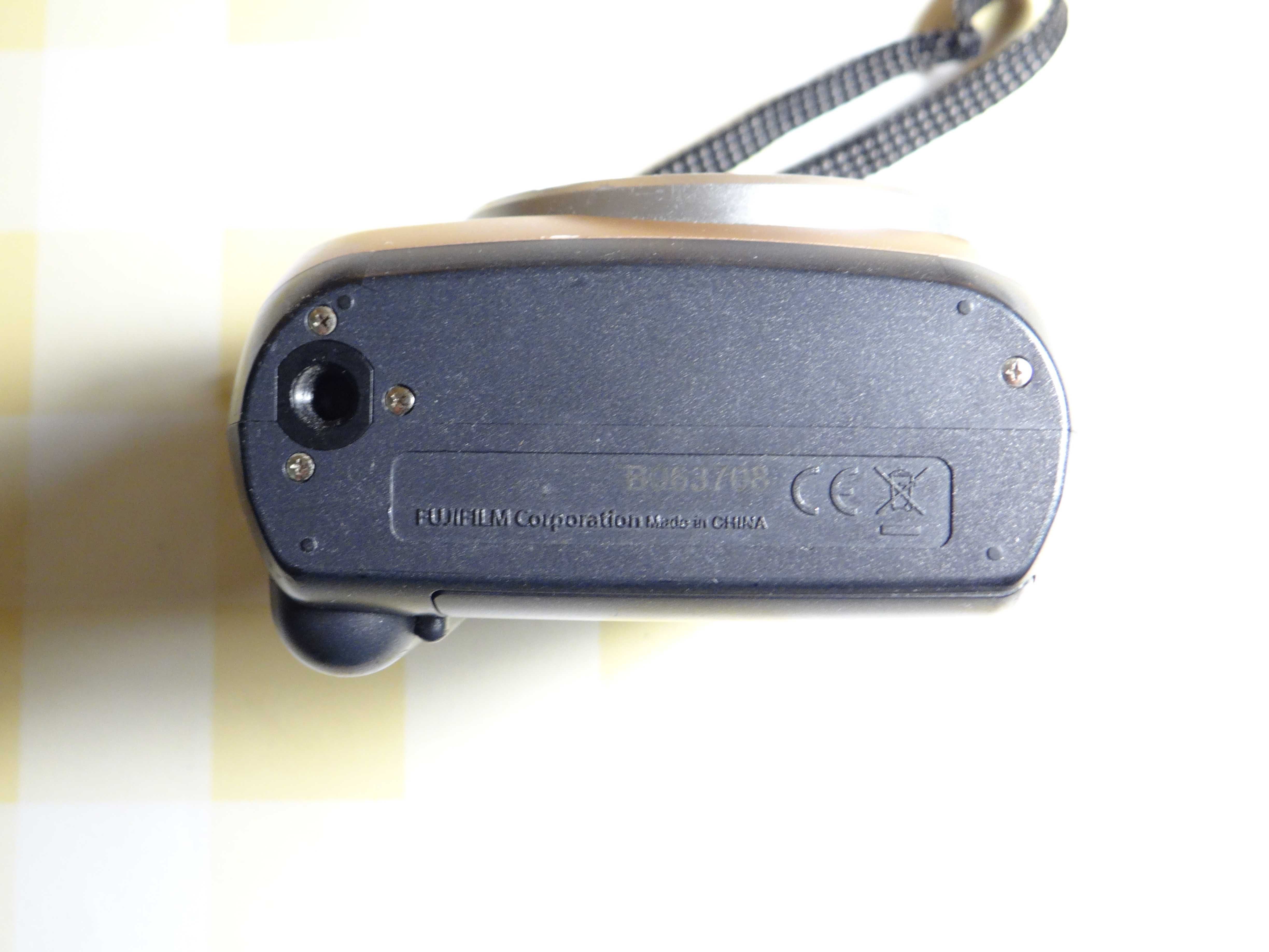 instax mini 70 gold złoty