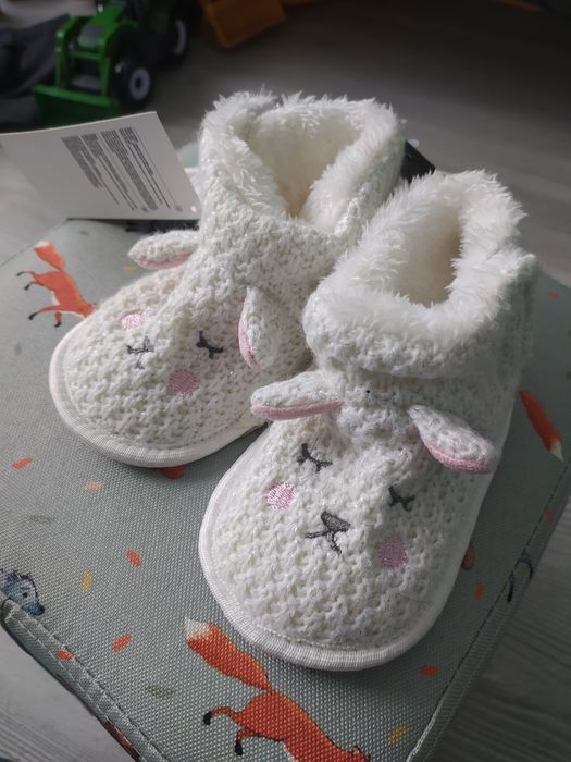 Kapcie r 21 ciepłe nowe