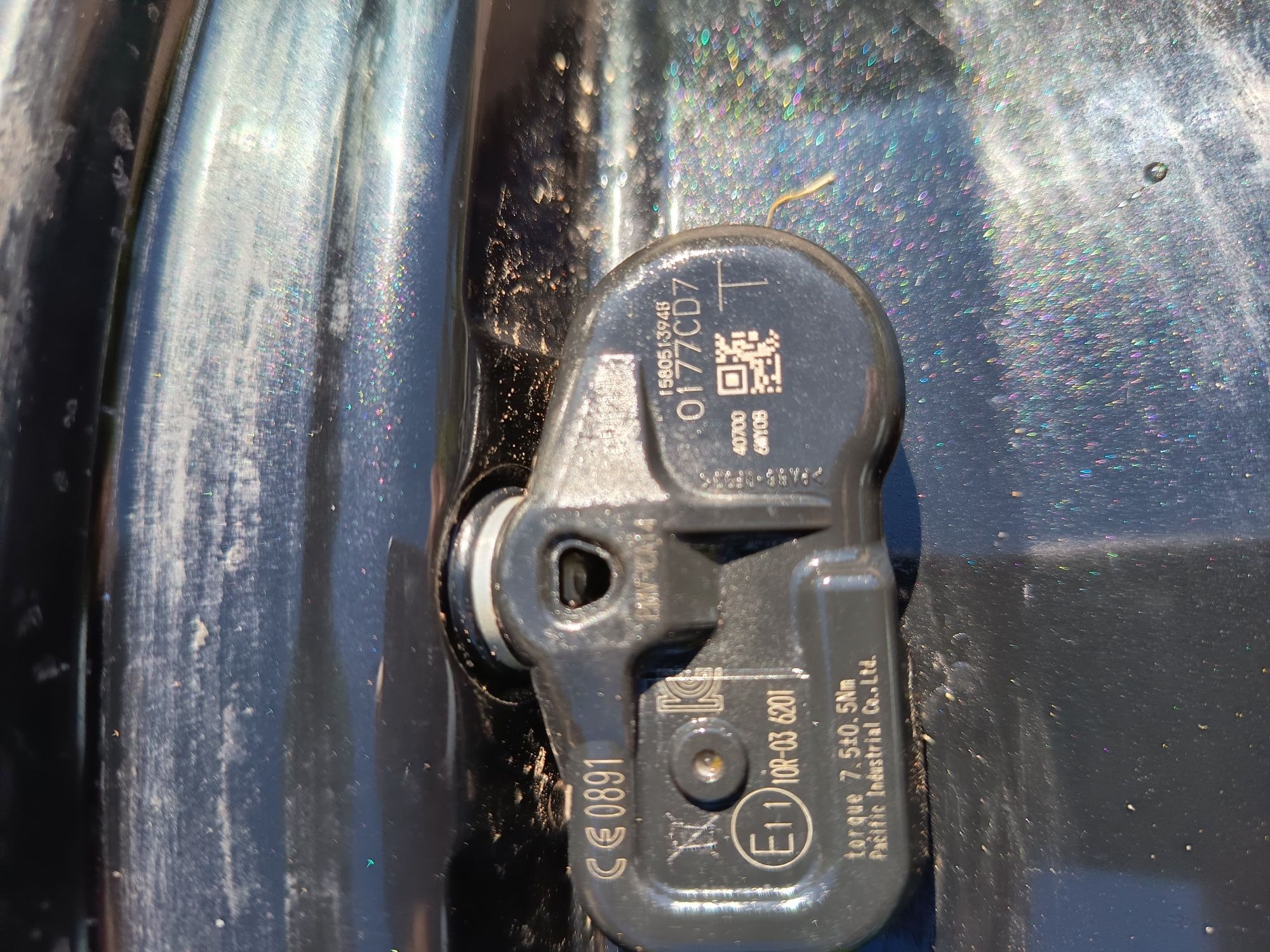Nissan Juke f 15 felgi aluminiowe 18 czarne z czujnikami