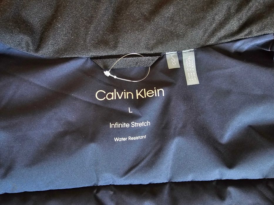 Оригинальная жилетка Calvin Klein Infinite