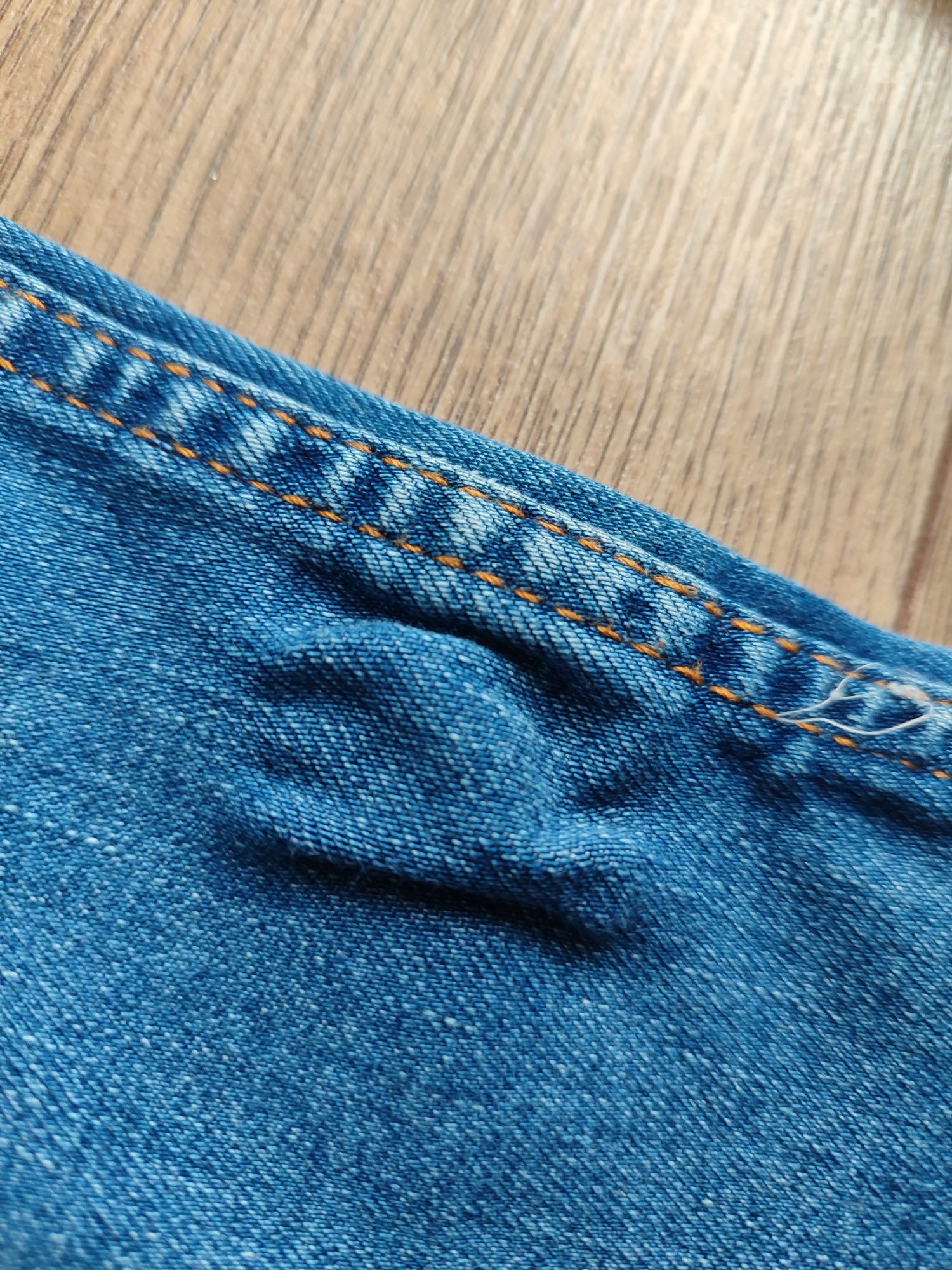 Jeansowe niebieskie wąskie spodnie Skinny Denim&Co 140