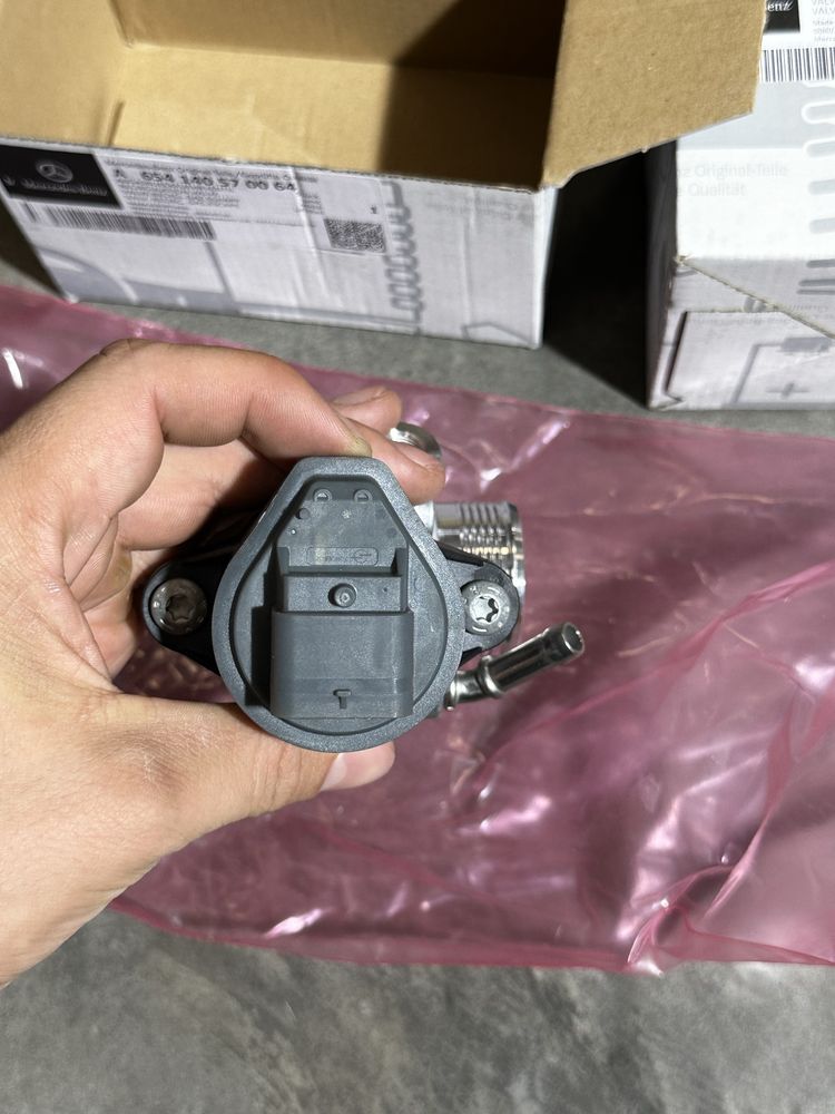 Клапан ЕГР egr OM654 OM656 W213 W205 W222 2.0 3.0 мерседес E S C class