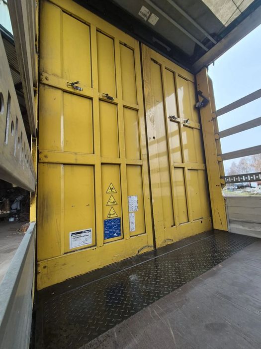 Drzwi Krone Mega do naczepy