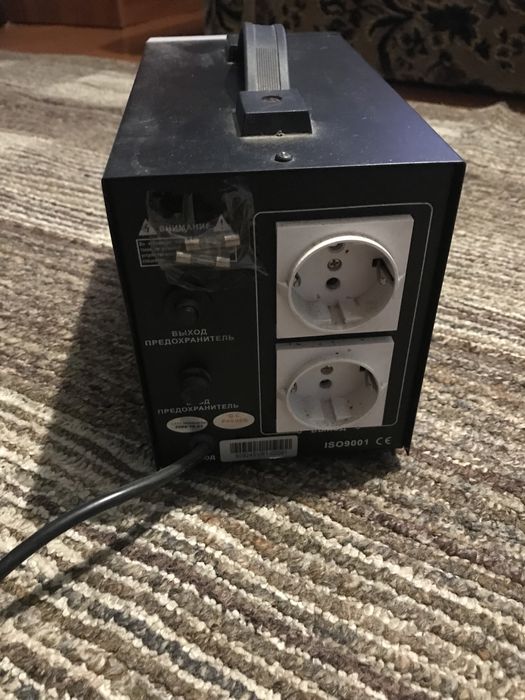 Автоматичний стабілізатор напруги Luxeon SVR 1000va