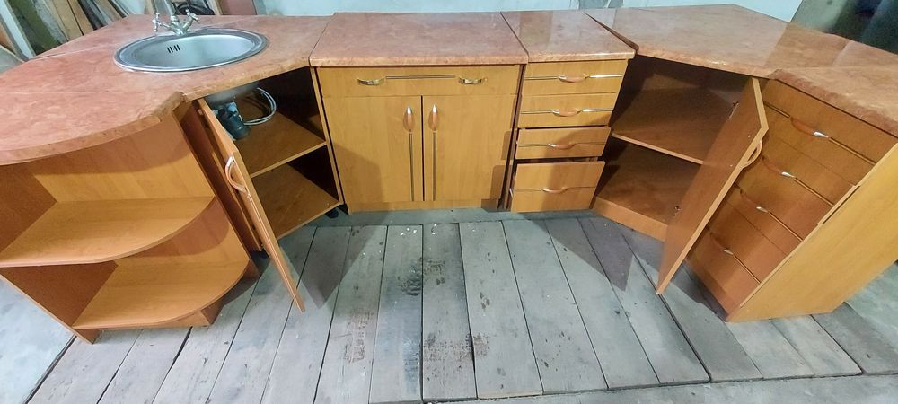 Продам кухню. Доставка