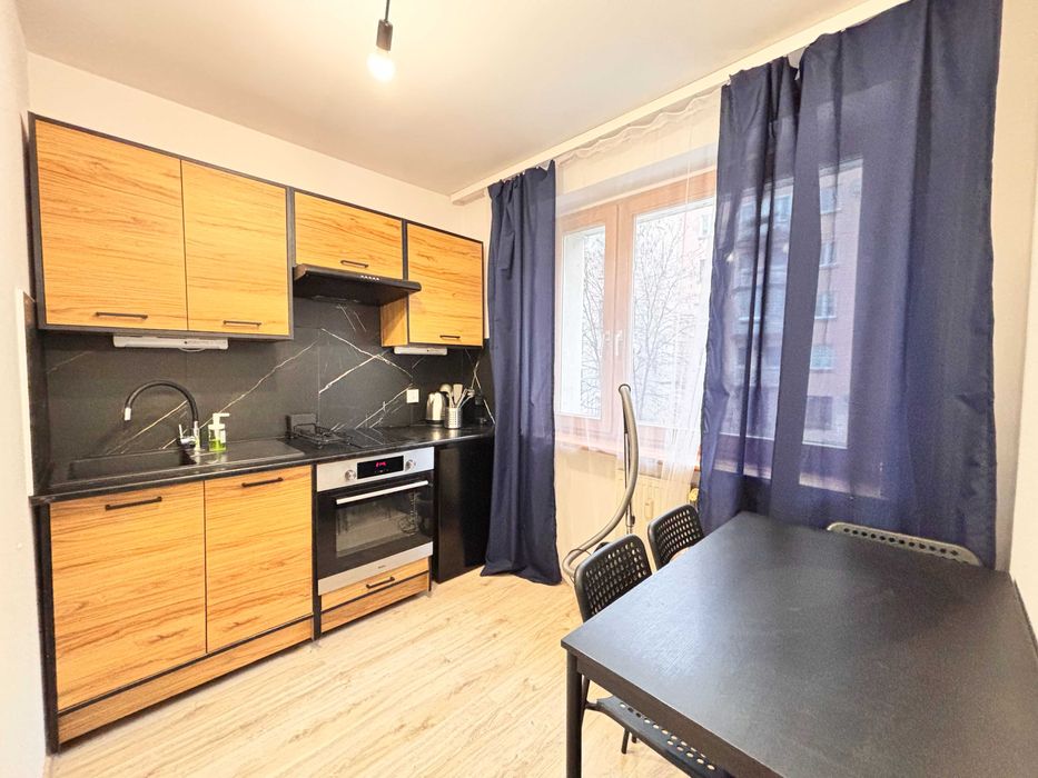 Kawalerka po generalnym remoncie w centrum miasta