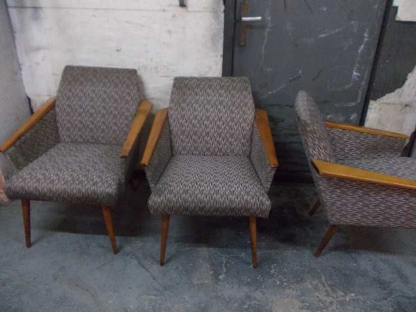 Stare fotele tapicerowane klubowe GERA PRL vitage