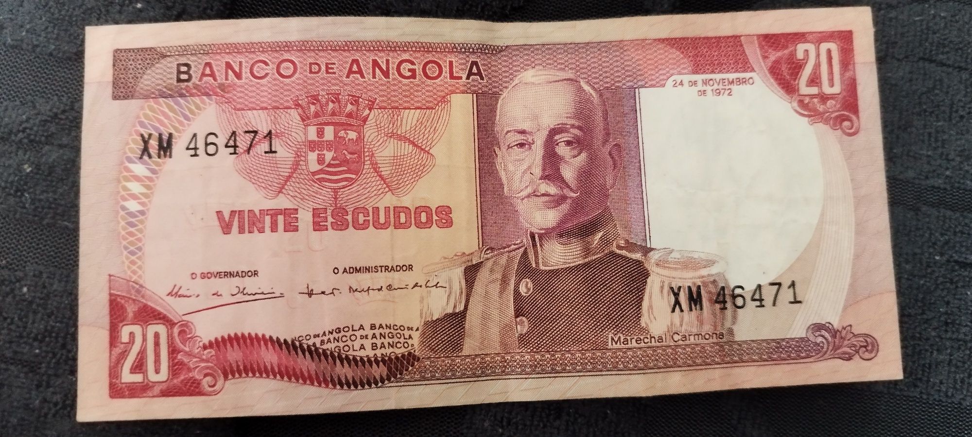 Notas antigas de Angola.