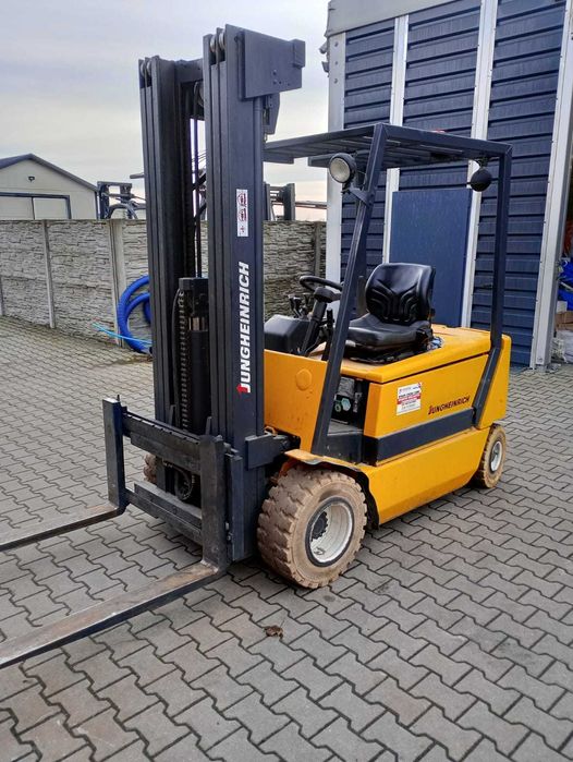 WÓZEK WIDŁOWY Jungheinrich EFG 30GE -2000 -TRIPLEX 5500 mm ELEK 3000kg