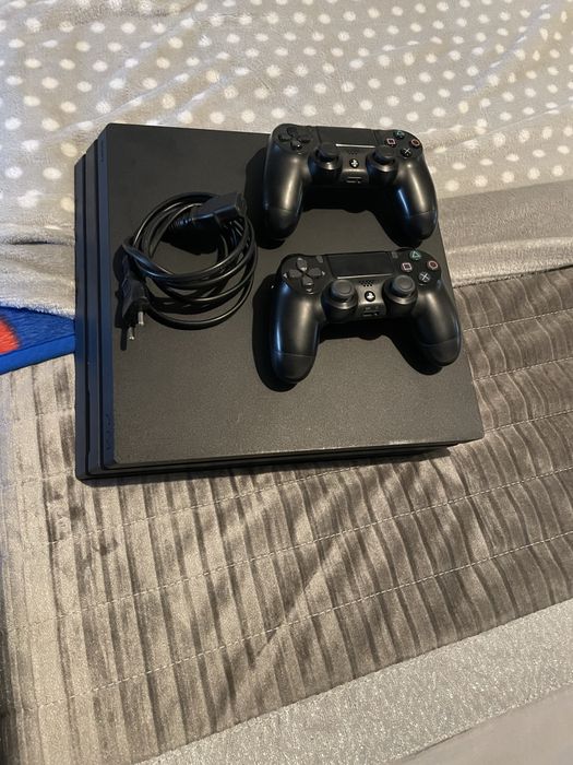 Playstation4 pro (preco negocialvel)