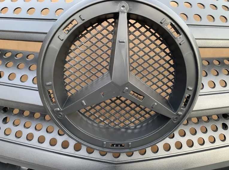 Решетка радиатора решітка Mercedes w906 Sprinter Спрінтер 2013-