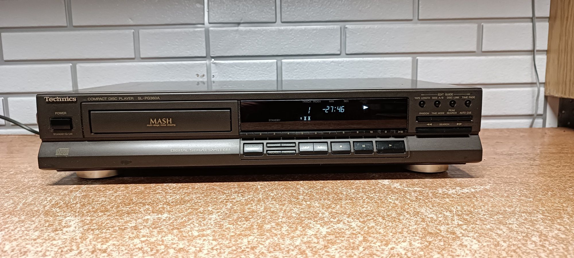 Odtwarzacz cd TECHNICS SL-PG360A . Japan