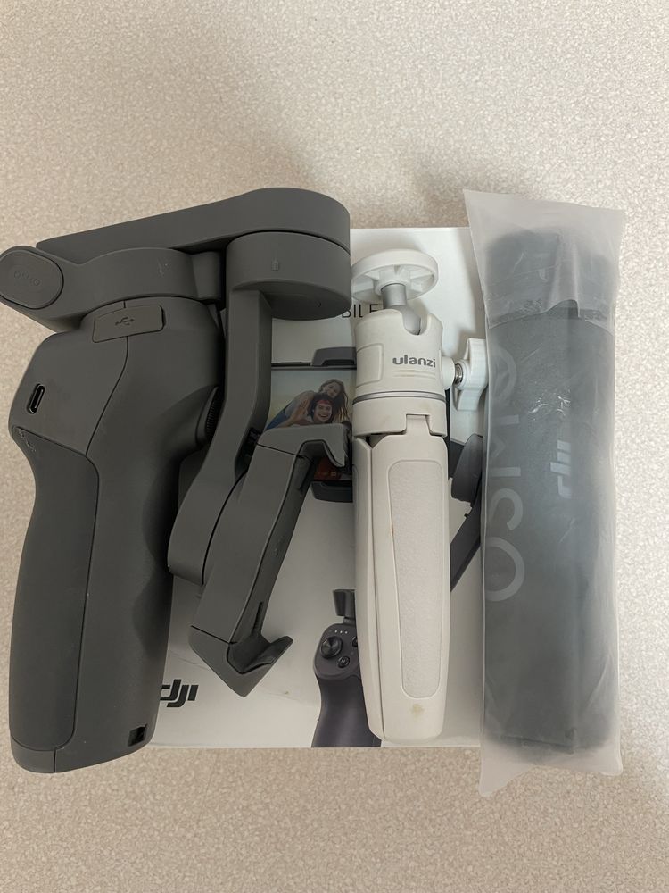 DJI Osmo Mobile 3