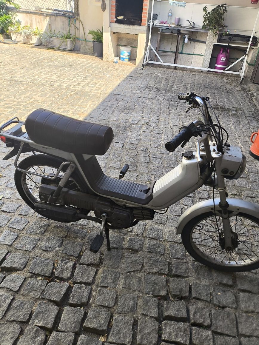 Motobecane M11 a andar !