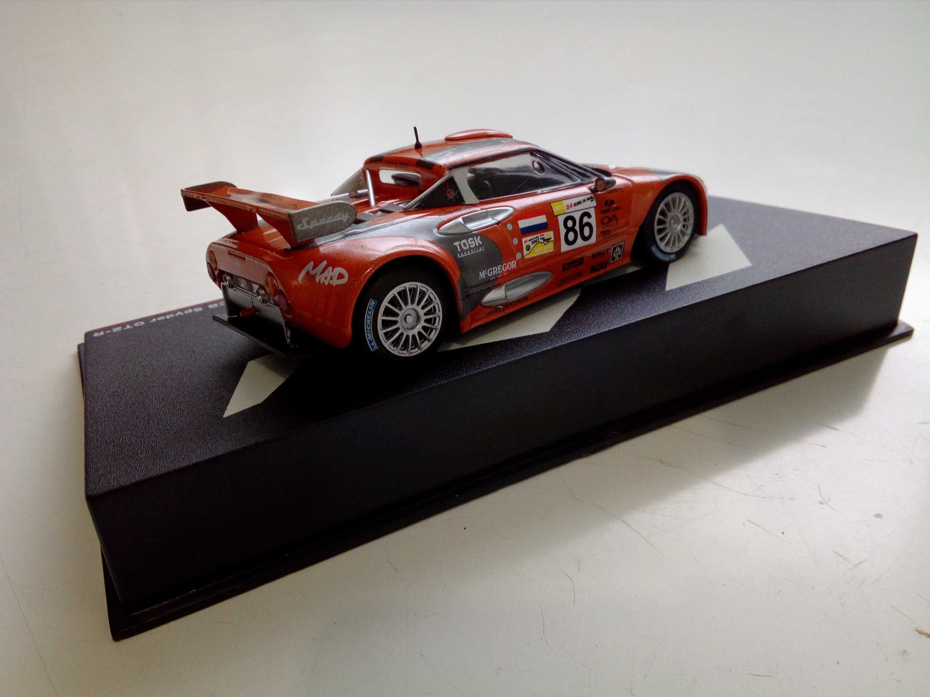 Carros miniatura das Lendas de Lemans