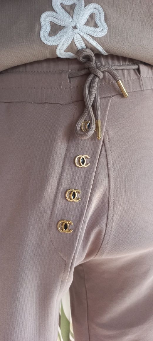 Spodnie jasnobrązowe dresowe eleganckie MEGI L/XL