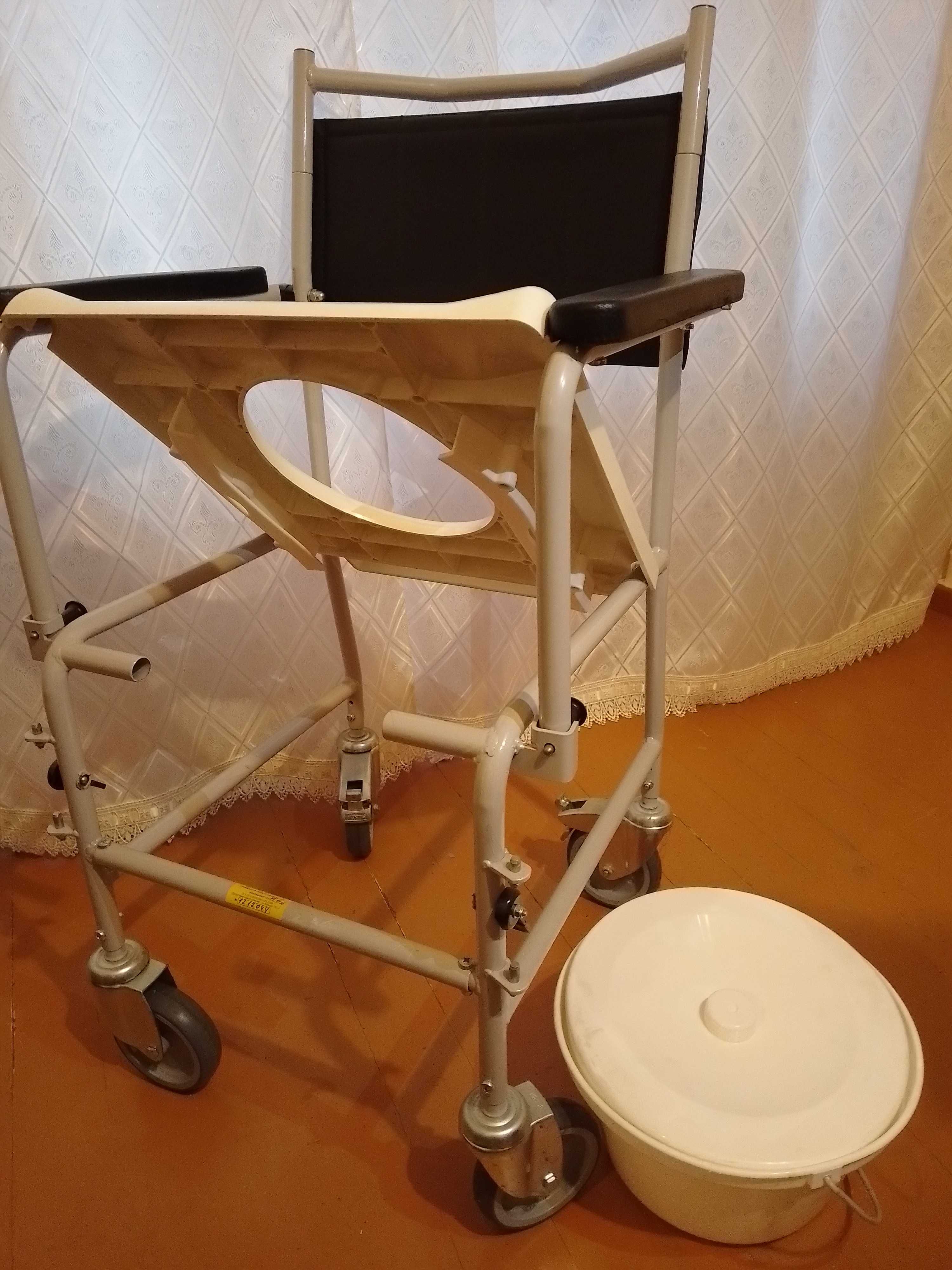 Крісло-стілець туалет на колесах, Новий, модель 123