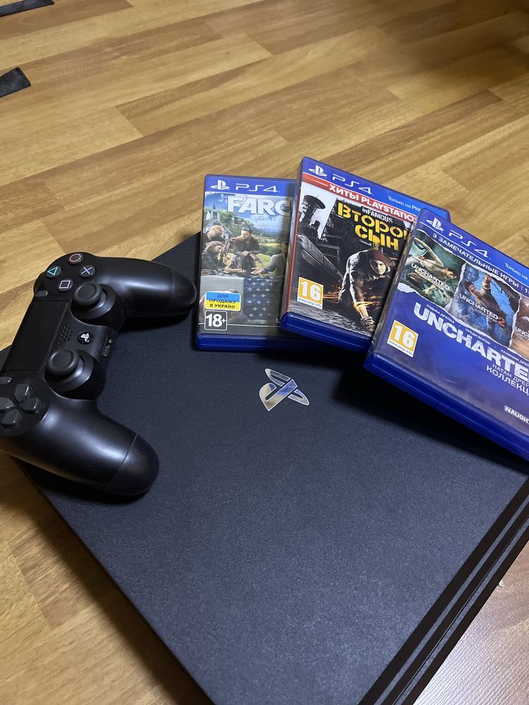 PS 4 Pro  на 1 тб