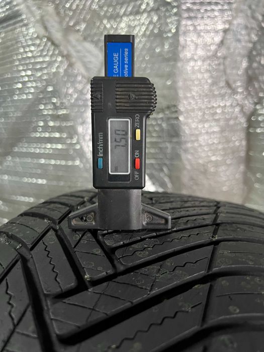 Шини Б/в 215.45.18 пара Hankook