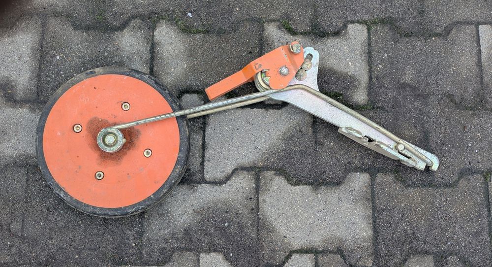 Amazone D9 Rotec - koło dogniatające