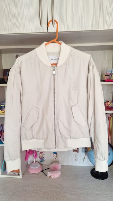 нова демісезонна куртка бомбер розмір С S