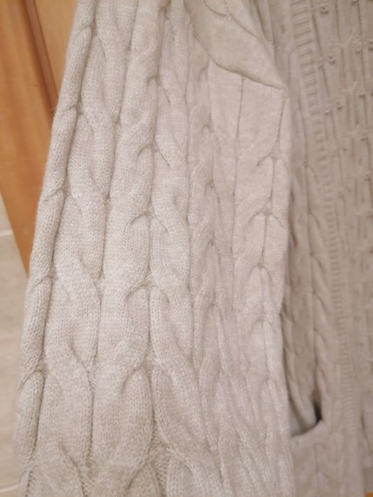 Casaco de malha entrançado