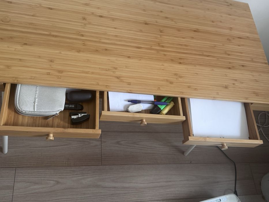 Biurko toaletka bambusowa z szufladami IKEA