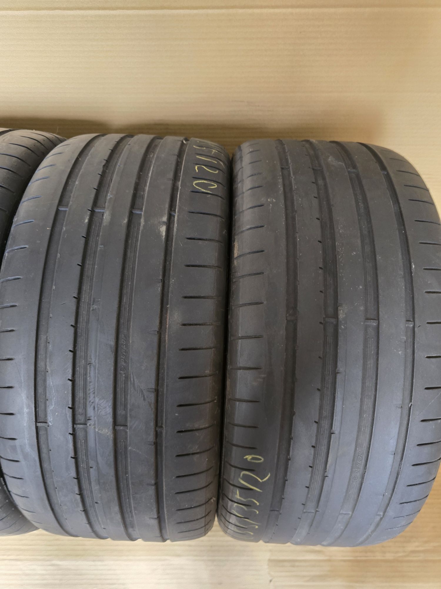 Komplet 4 szt opony letnie 255/35 R20 97Y Dunlop Sport maxx rt2