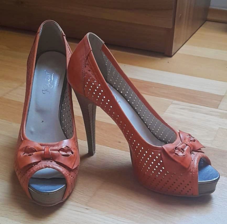 Buty na obcasie 38 Koczur