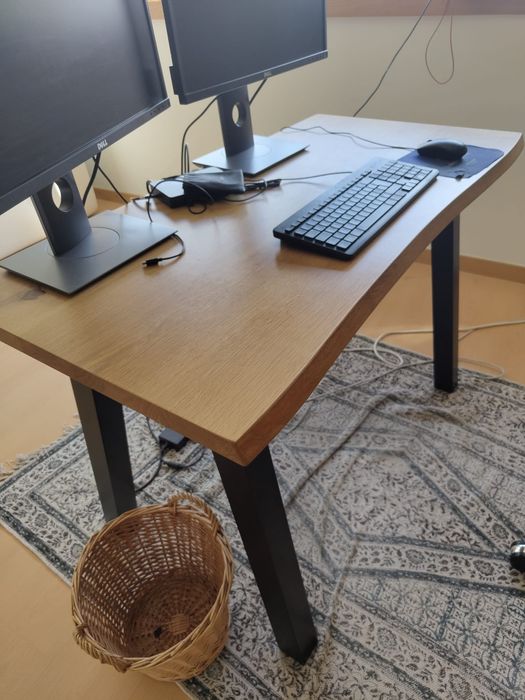 Secretária nova - JYSK