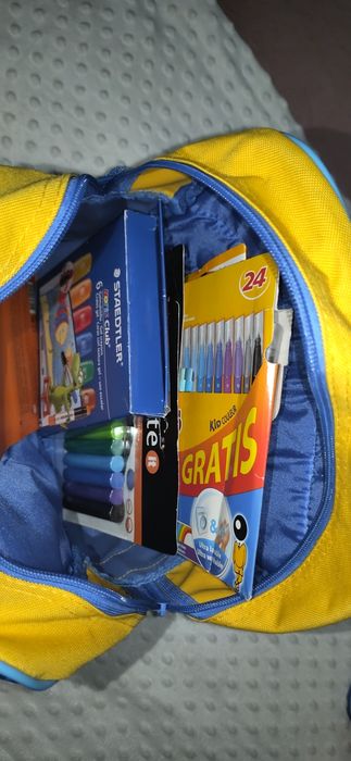 Material escolar com oferta de mochila