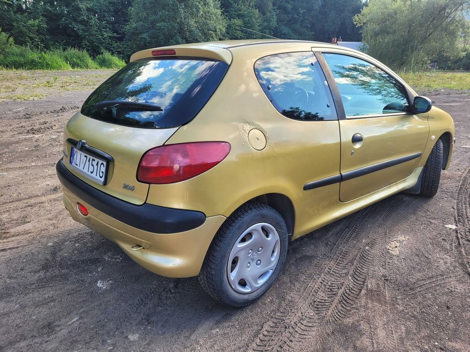 Peugeot 206 1.1 benzyna.