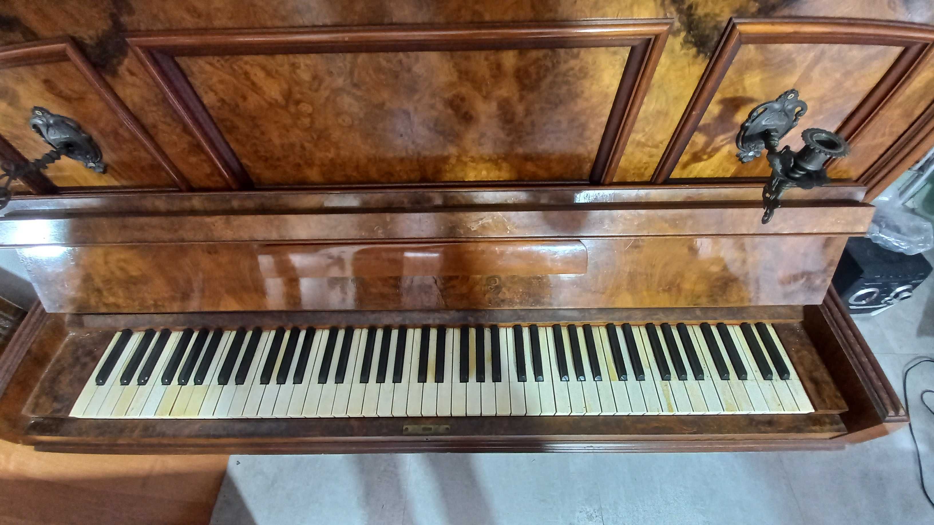 Pianino NRD niemieckie F. Helmholtz Hannover